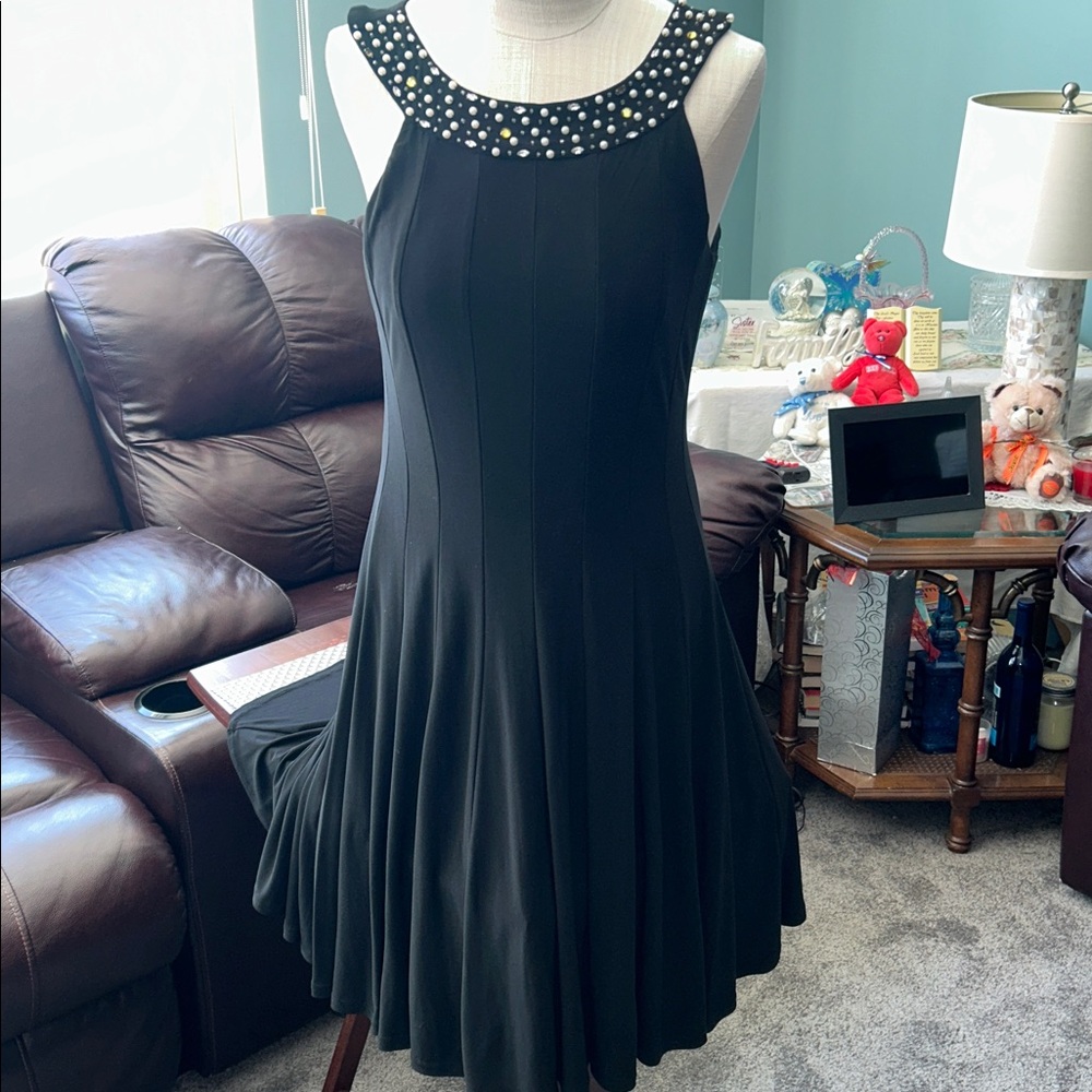 Jessica Howard Perfect Black Dress with Neckline with Pearls & Sequins Size 10